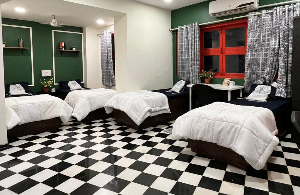 the hive hostel