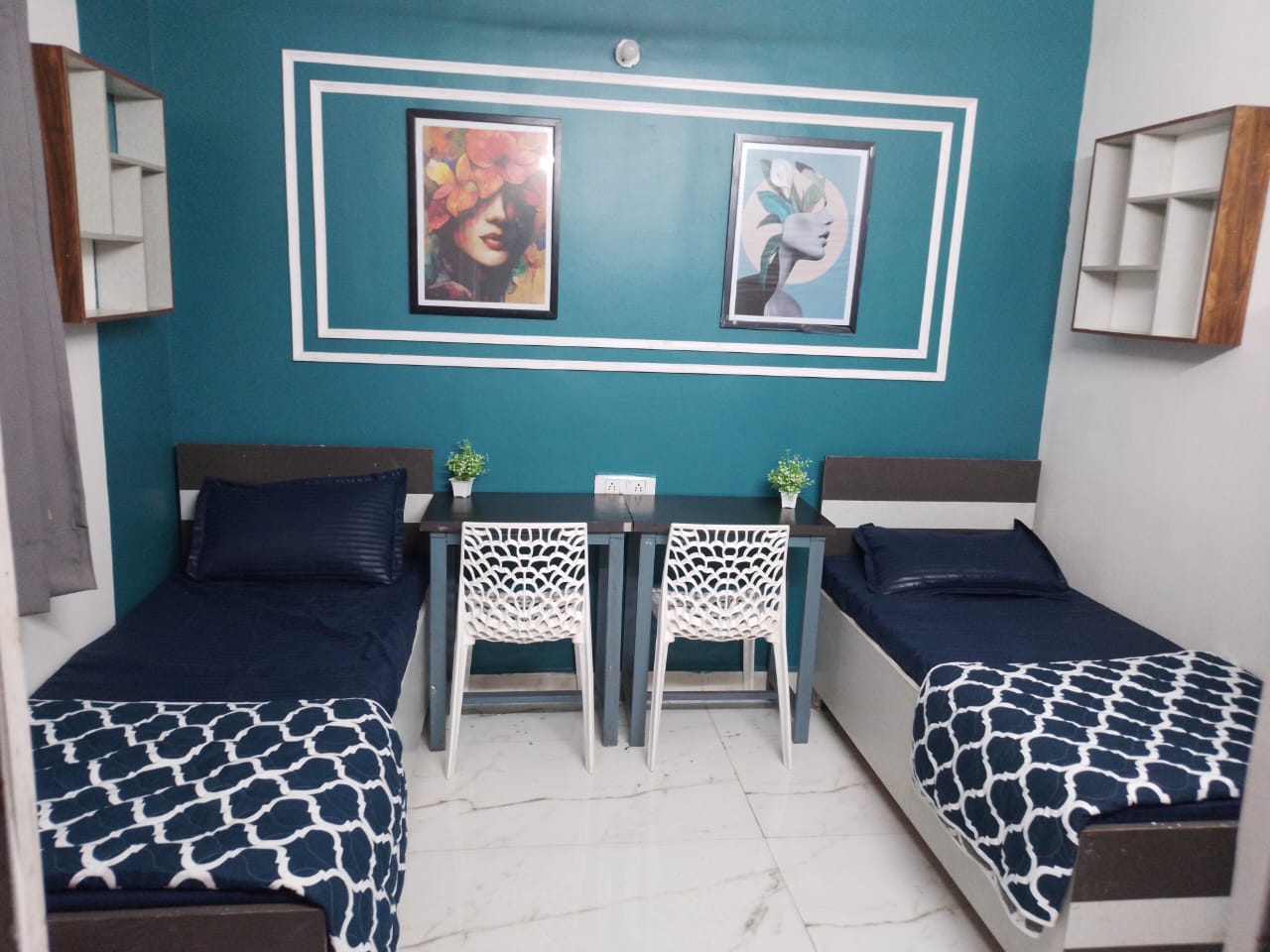 the hive hostel